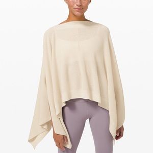 NWOT Lululemon Poncho - OS